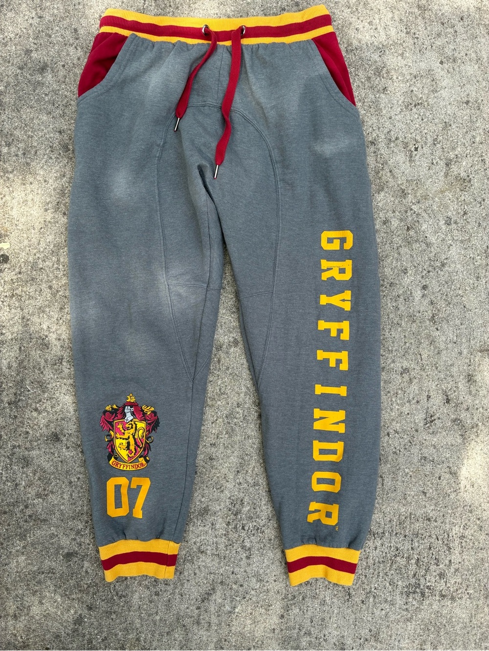 Harry Potter Gryffindor Grey Sweatpants with Red & Yellow Trim Harry Junior 16